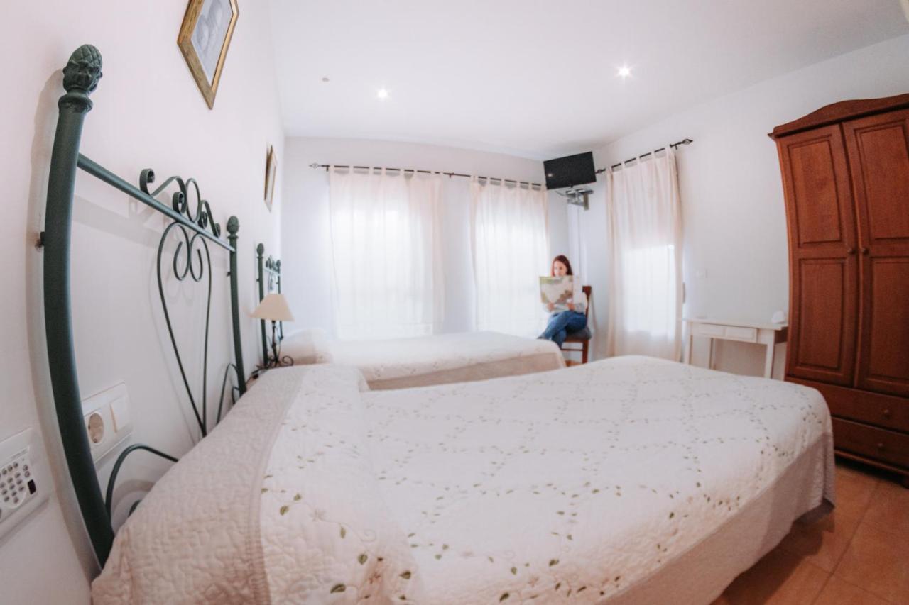 Hotel Delphos Моралеха Екстериор снимка