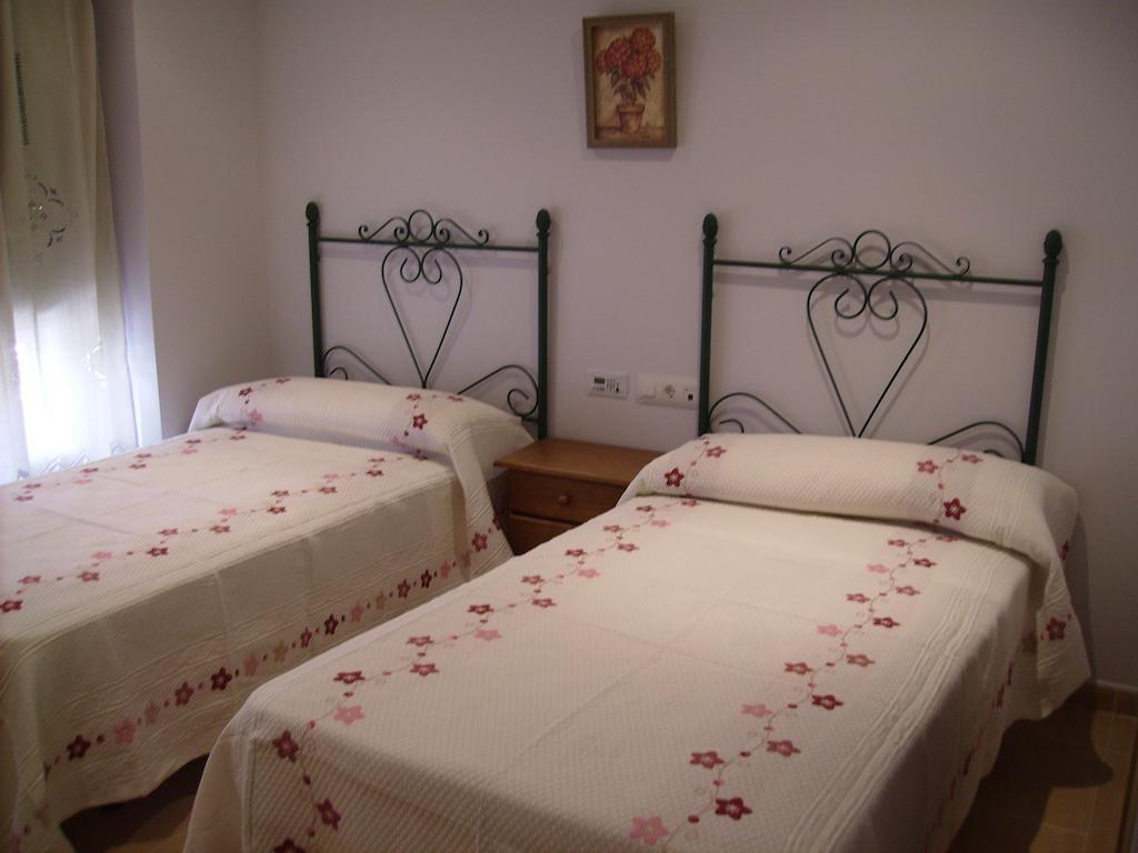Hotel Delphos Моралеха Стая снимка